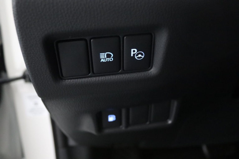 Toyota C-HR - 2.0 Hybrid GR-Sport 33