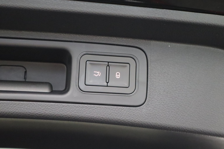 BYD SEAL U - 1.5 DM-i FWD Boost 29