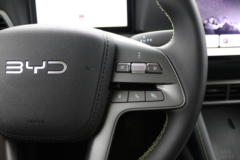 BYD Atto 2 DM-i - Active 17