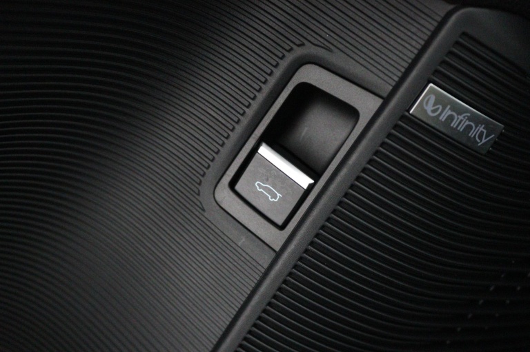 BYD SEAL U - 1.5 DM-i FWD Boost 38