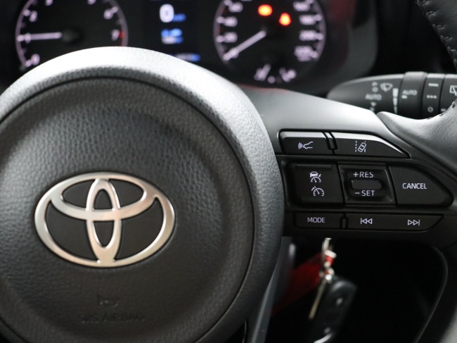 Toyota Yaris - 1.5 VVT-i First Edition