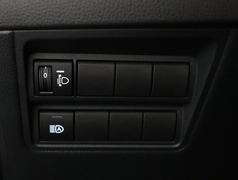 Toyota Yaris - 1.5 VVT-i First Edition 27