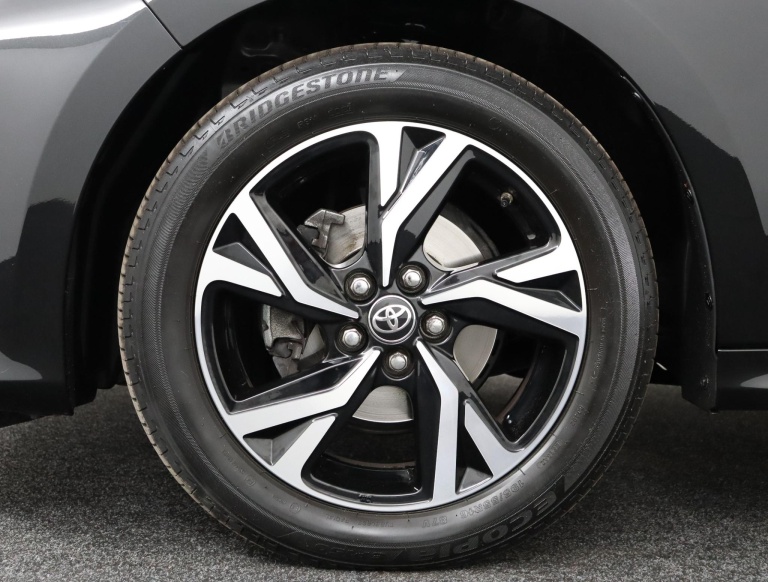 Toyota Yaris - 1.5 VVT-i First Edition 36