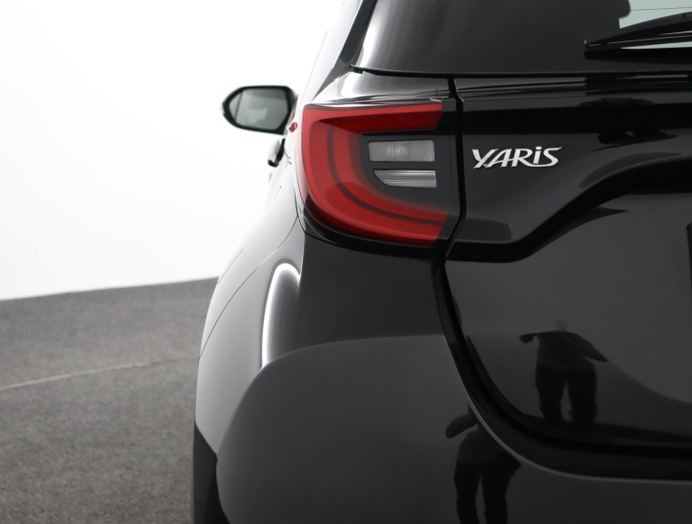 Toyota Yaris - 1.5 VVT-i First Edition 38