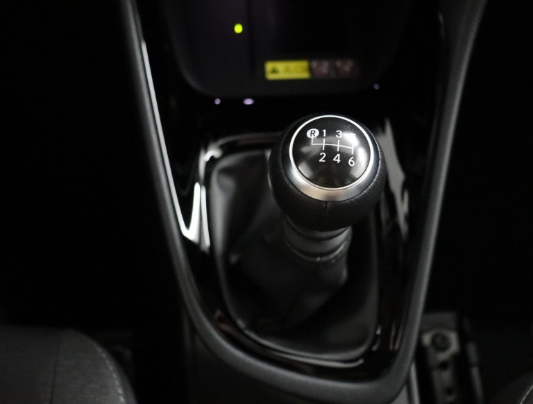 Toyota Yaris - 1.5 VVT-i First Edition 51