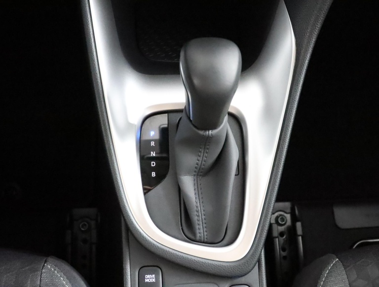 Toyota Yaris - 1.5 Hybrid Dynamic 24