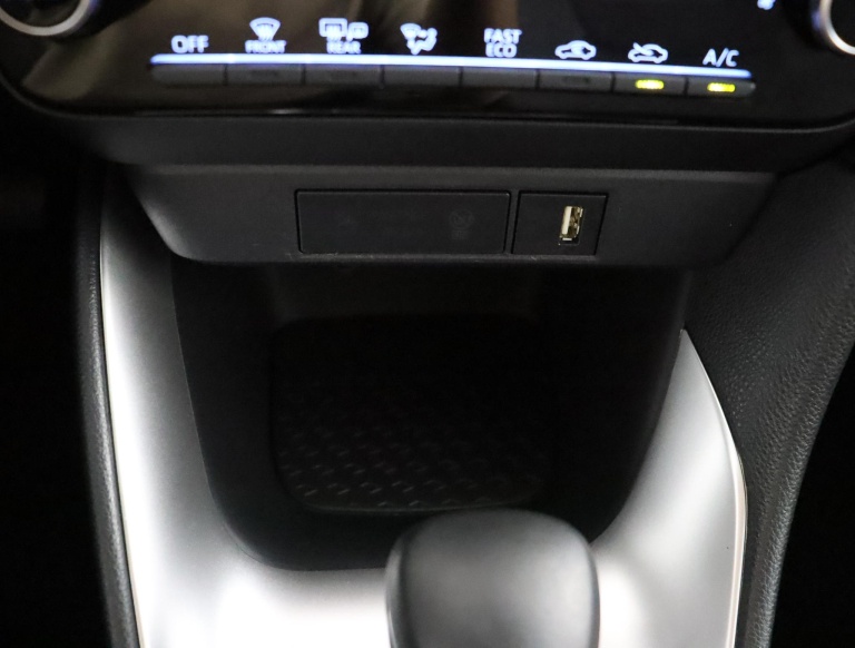 Toyota Yaris - 1.5 Hybrid Dynamic 48