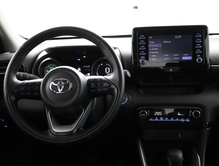 Toyota Yaris - 1.5 Hybrid Dynamic 52