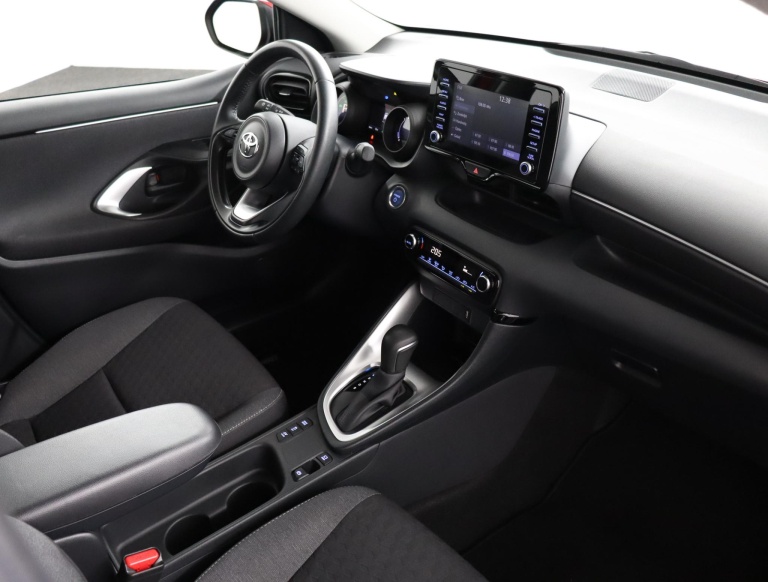 Toyota Yaris - 1.5 Hybrid Dynamic 54