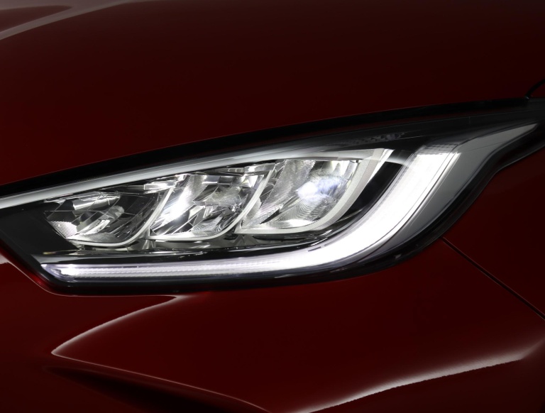 Toyota Yaris - 1.5 Hybrid Dynamic 56