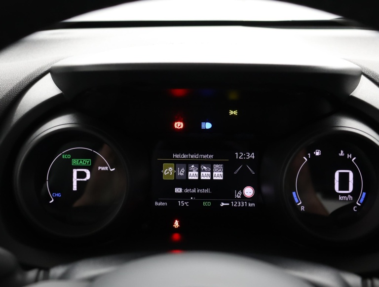 Toyota Yaris - 1.5 Hybrid Dynamic 6