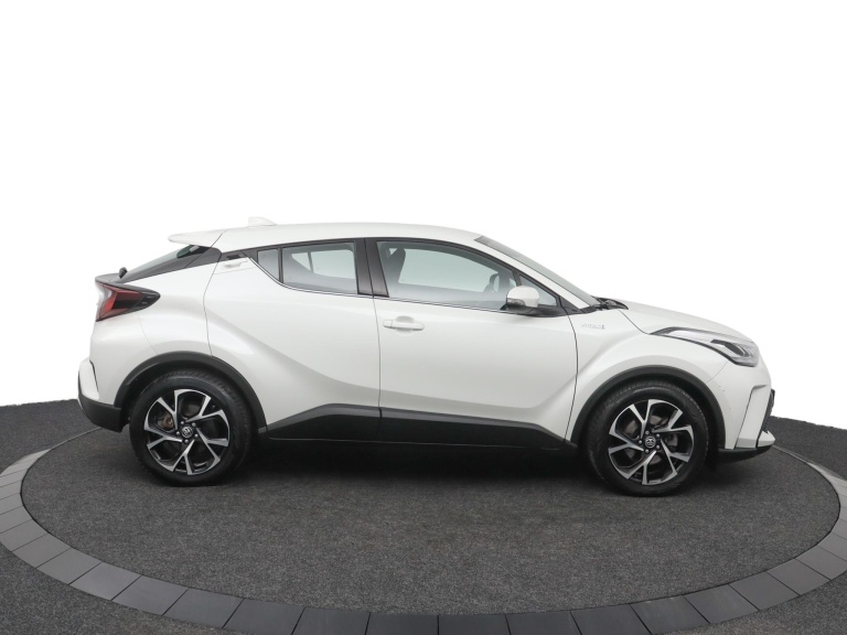 Toyota C-HR - 2.0 Hybrid Dynamic 12
