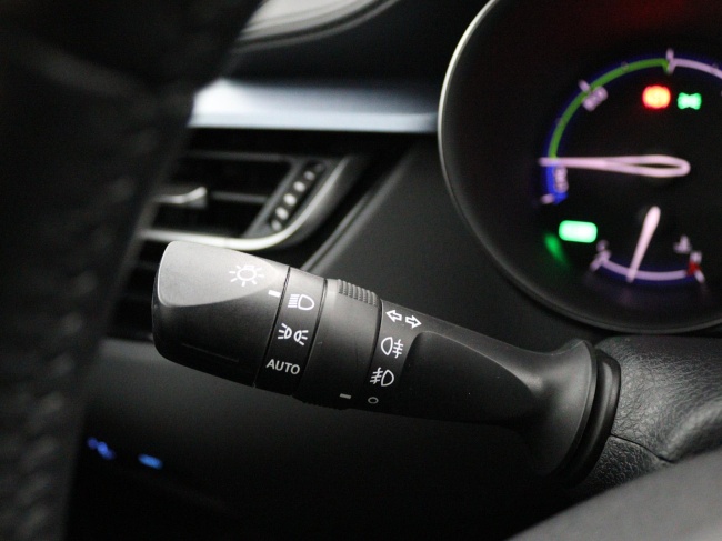 Toyota C-HR - 2.0 Hybrid Dynamic