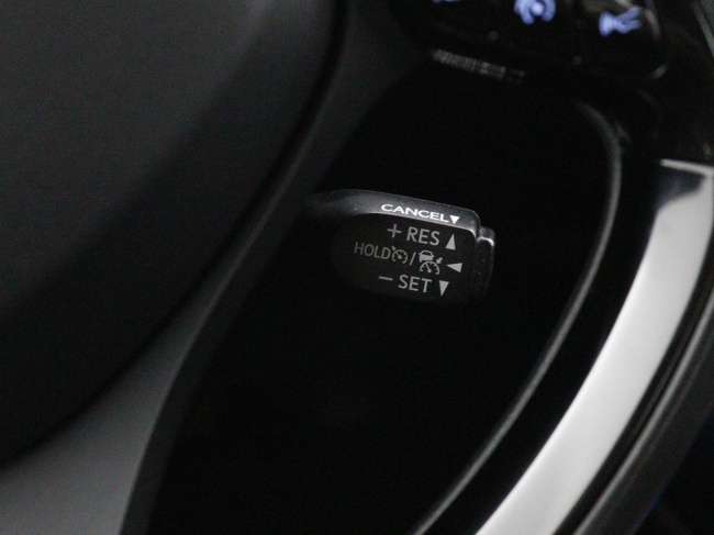 Toyota C-HR - 2.0 Hybrid Dynamic