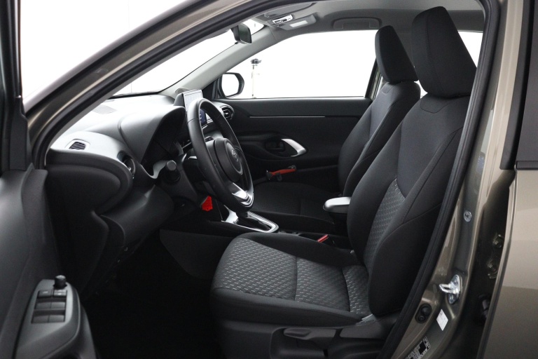 Toyota Yaris Cross - 1.5 Hybrid 115 Active 16