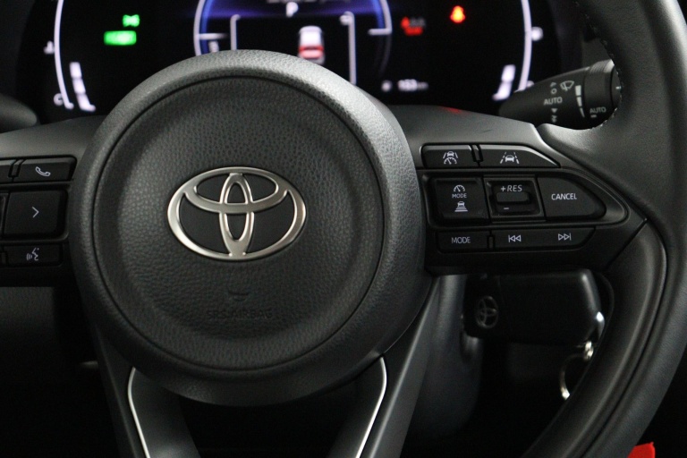 Toyota Yaris Cross - 1.5 Hybrid 115 Active 19