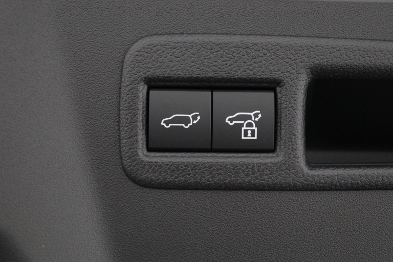 Toyota C-HR+ - First Edition 77 kWh 47