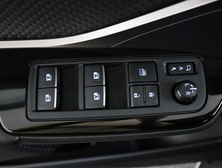 Toyota C-HR - 1.8 Hybrid Dynamic 28