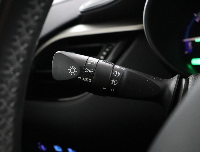 Toyota C-HR - 1.8 Hybrid Dynamic 30