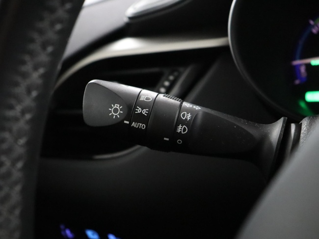 Toyota C-HR - 1.8 Hybrid Dynamic