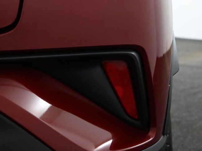 Toyota C-HR - 1.8 Hybrid Dynamic