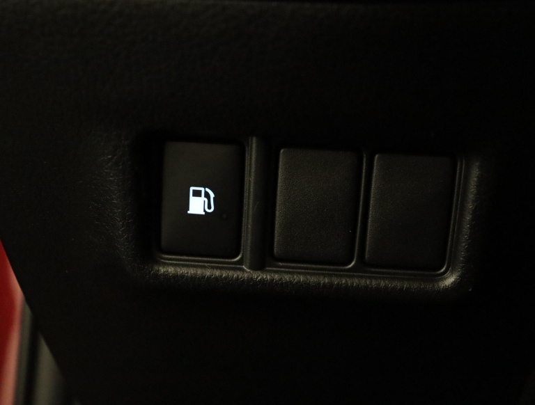 Toyota C-HR - 1.8 Hybrid Dynamic 53