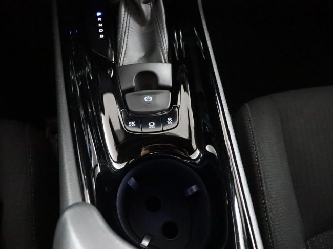 Toyota C-HR - 1.8 Hybrid Dynamic