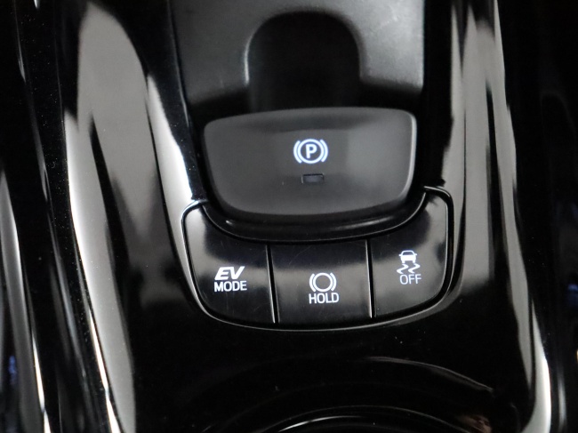 Toyota C-HR - 1.8 Hybrid Dynamic