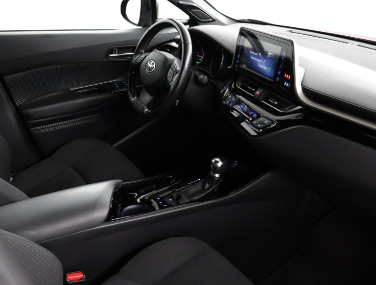 Toyota C-HR - 1.8 Hybrid Dynamic 66