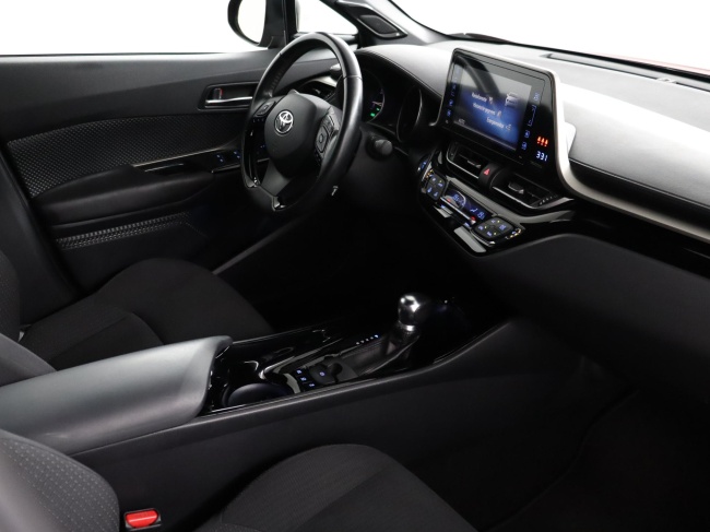 Toyota C-HR - 1.8 Hybrid Dynamic