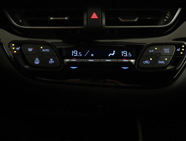 Toyota C-HR - 1.8 Hybrid Dynamic 7