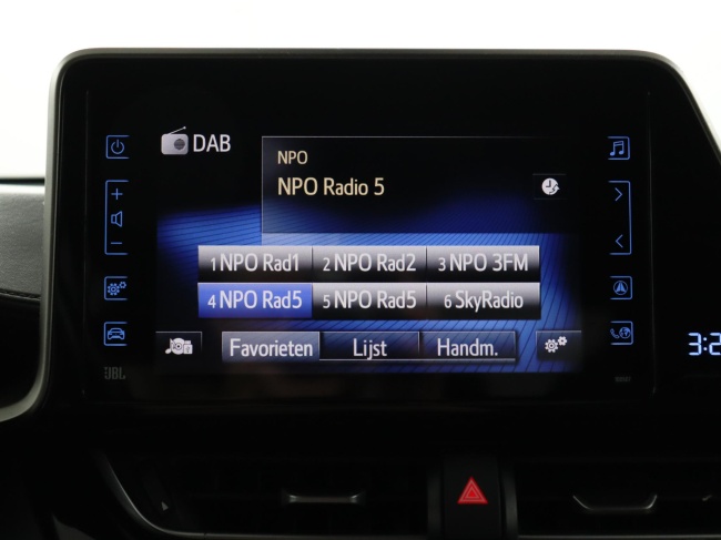 Toyota C-HR - 1.8 Hybrid Dynamic