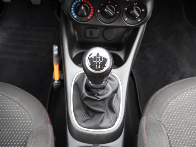 Opel Corsa - 1.4 Online Edition