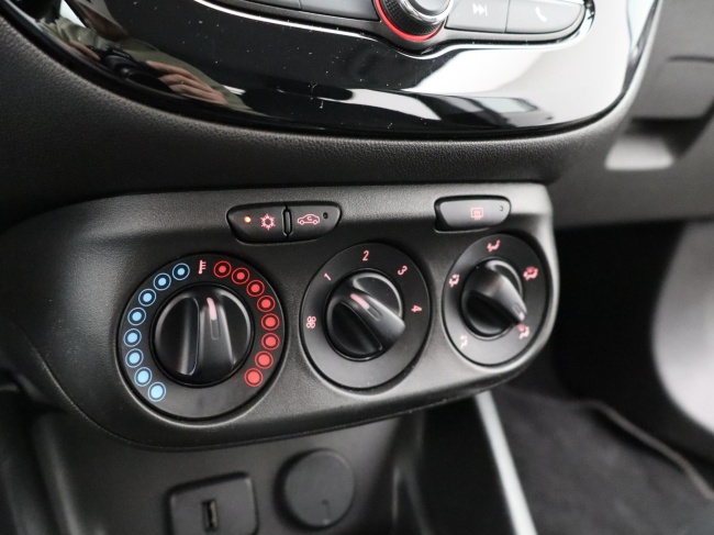 Opel Corsa - 1.4 Online Edition
