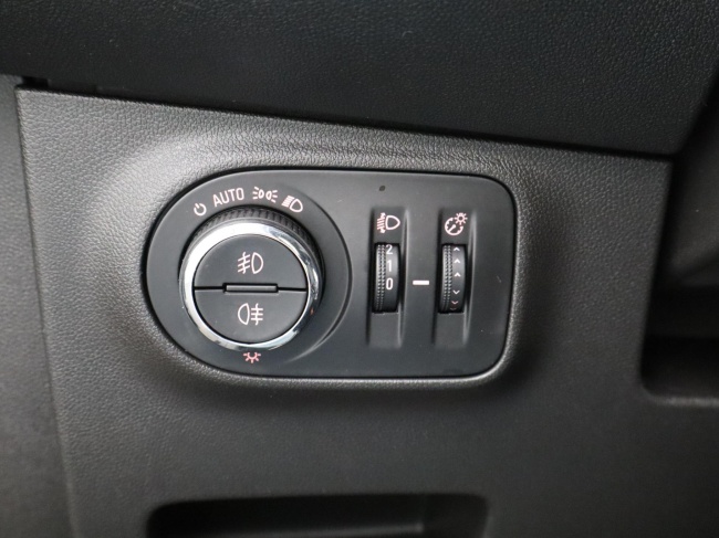 Opel Corsa - 1.4 Online Edition