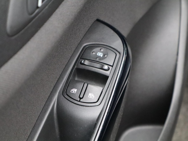 Opel Corsa - 1.4 Online Edition