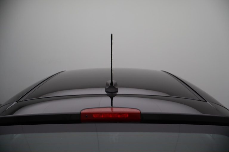 Opel Corsa - 1.4 Online Edition 38