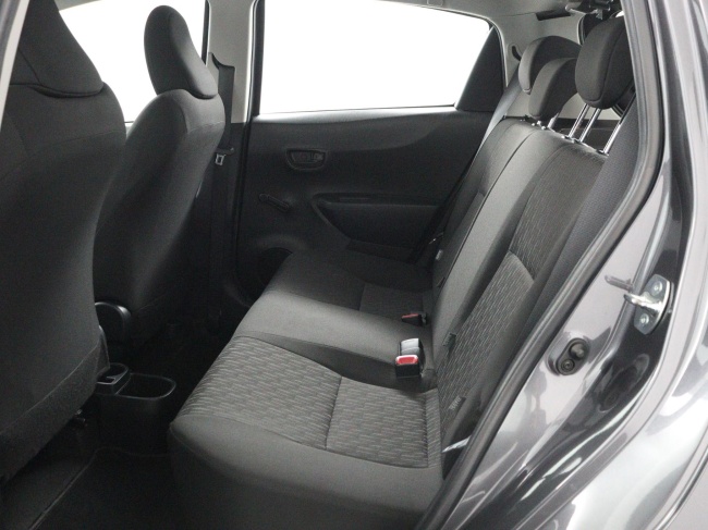 Toyota Yaris - 1.3 VVT-i Now