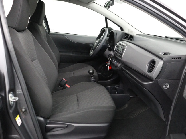 Toyota Yaris - 1.3 VVT-i Now