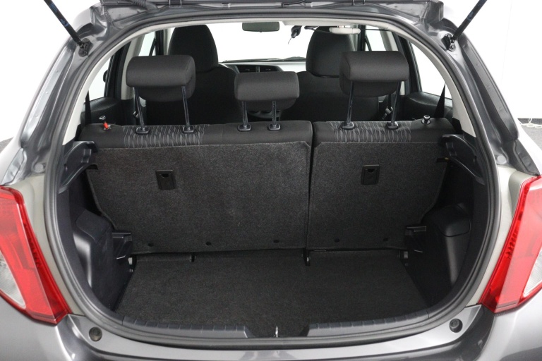 Toyota Yaris - 1.3 VVT-i Now 22