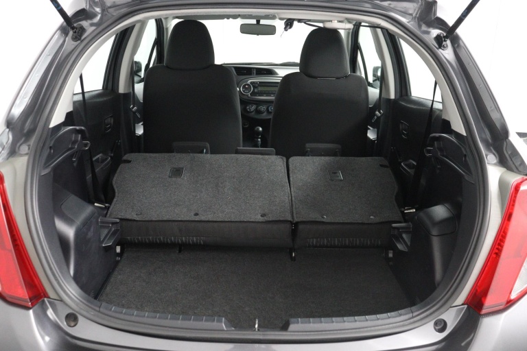 Toyota Yaris - 1.3 VVT-i Now 24