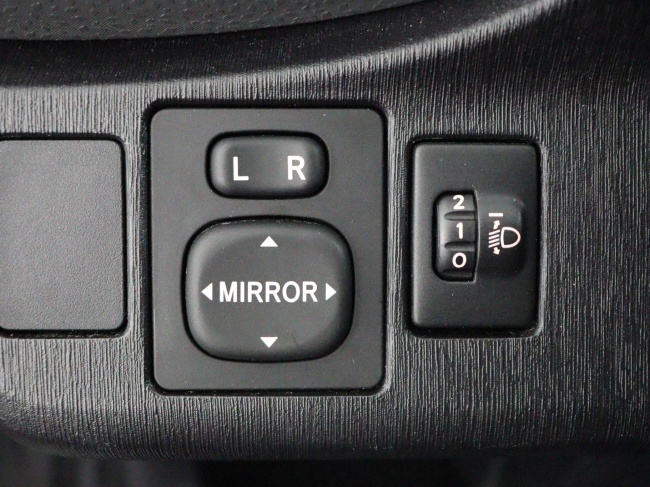 Toyota Yaris - 1.3 VVT-i Now