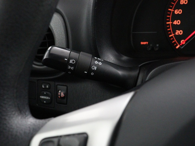 Toyota Yaris - 1.3 VVT-i Now