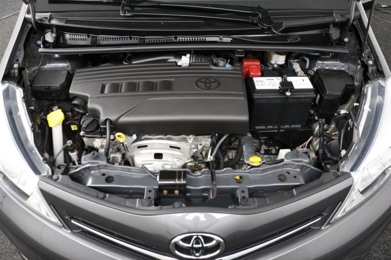 Toyota Yaris - 1.3 VVT-i Now 32