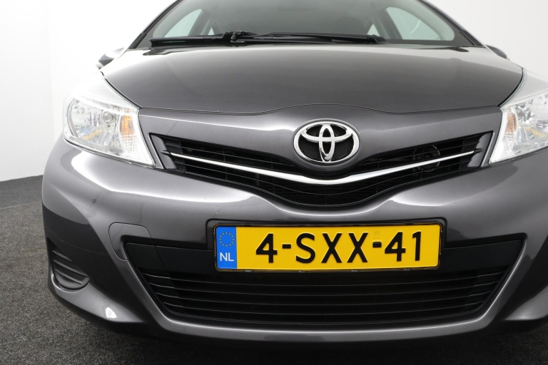 Toyota Yaris - 1.3 VVT-i Now 39