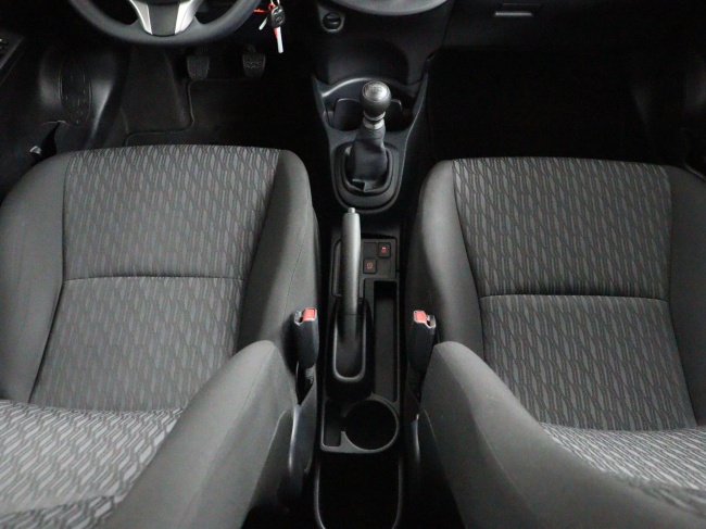 Toyota Yaris - 1.3 VVT-i Now
