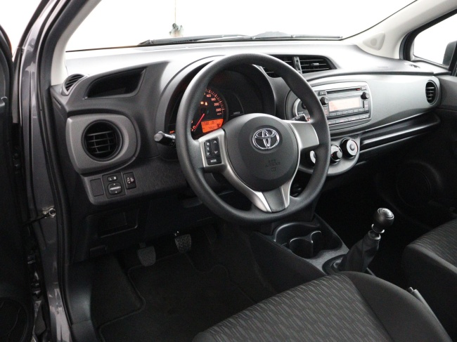 Toyota Yaris - 1.3 VVT-i Now