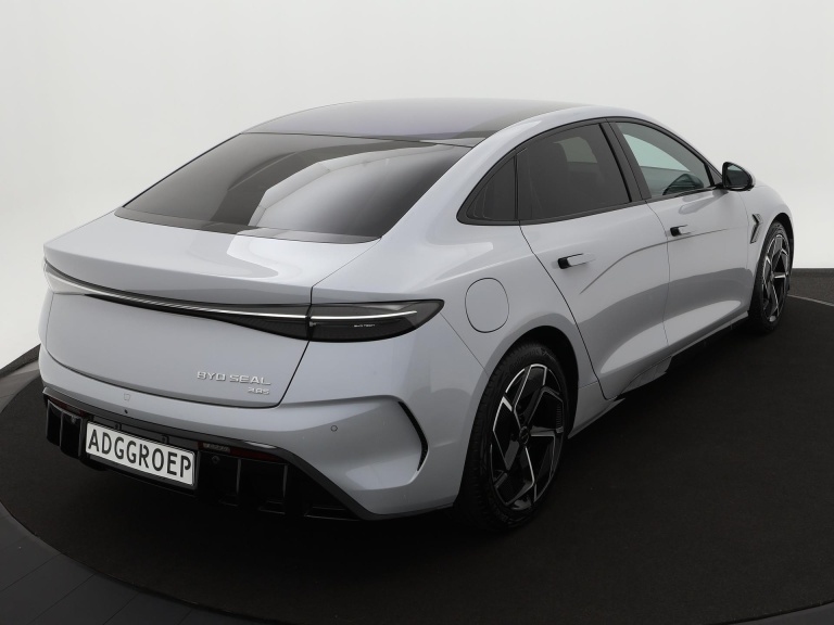 BYD SEAL - Excellence AWD 82.5 kWh 10