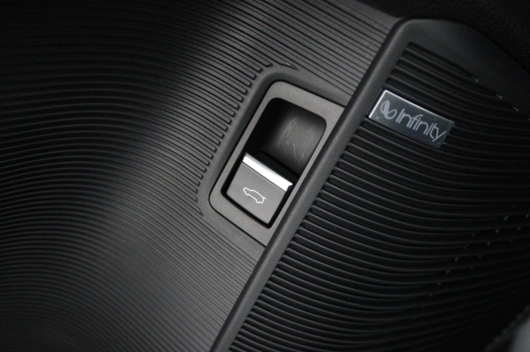 BYD SEAL U - 1.5 DM-i FWD Boost 40