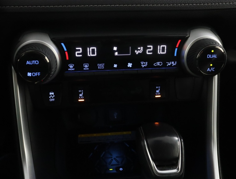 Toyota RAV4 - 2.5 Hybrid AWD Bi-Tone 7